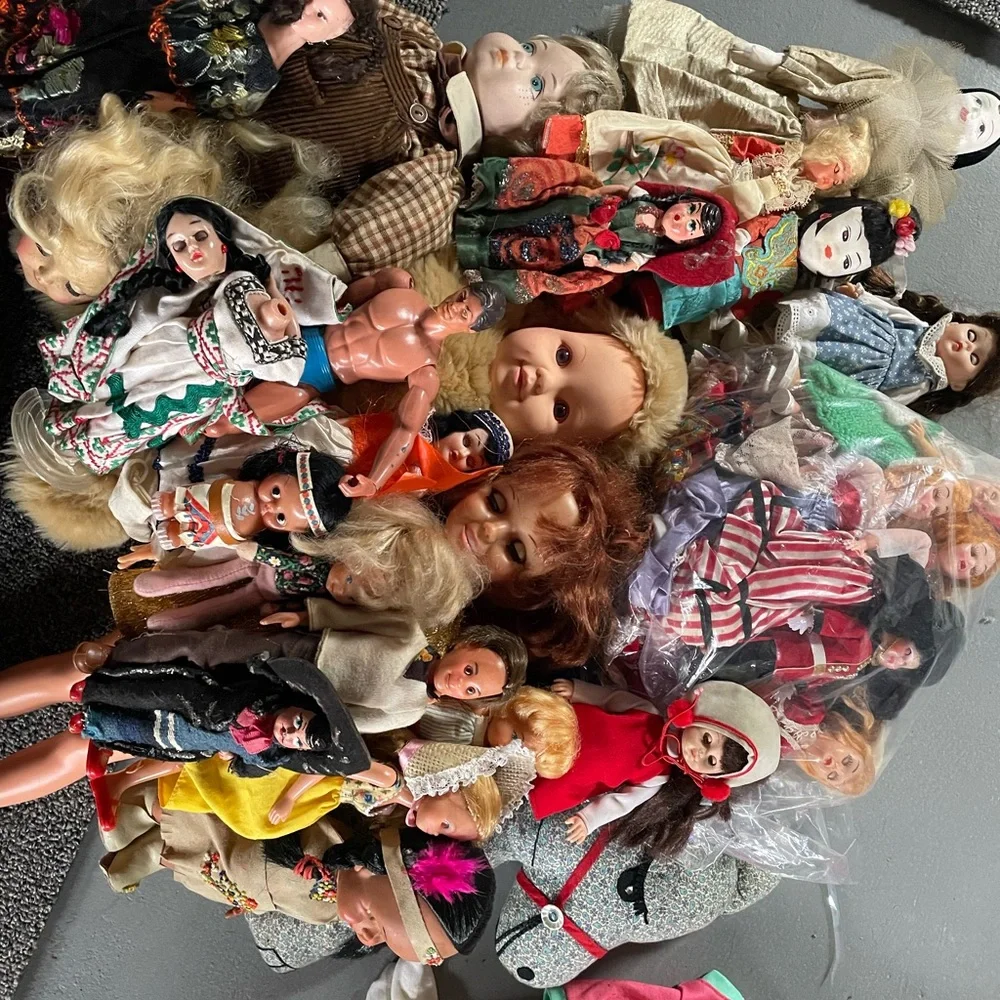 Assorted Colorful Dolls Set - Picture 2 of 5